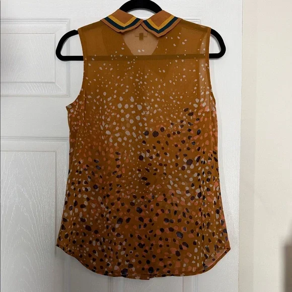 Cabi #3436 Cheers Polka Dot Sleeveless Blouse - Picture 6 of 6